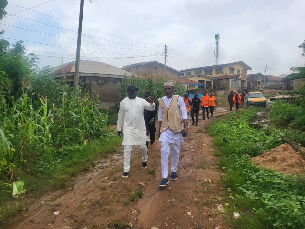 AKURE-SOUTH CHAIRMAN RECEIVES NEMA, SEMA TEAM